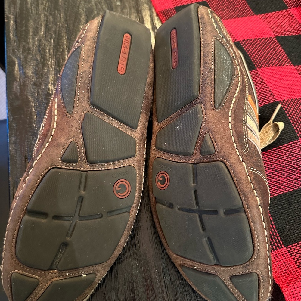 Cole hann active wear shoes